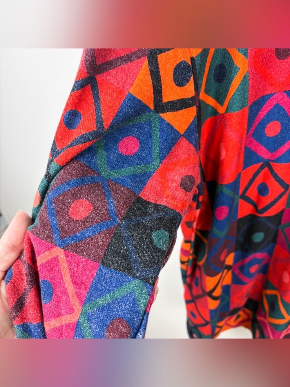 Farm Rio Terry Long Sleeve Hoodie Sweatshirt Geo Rainbow Large Geometric Boho - Picture 7 of 7